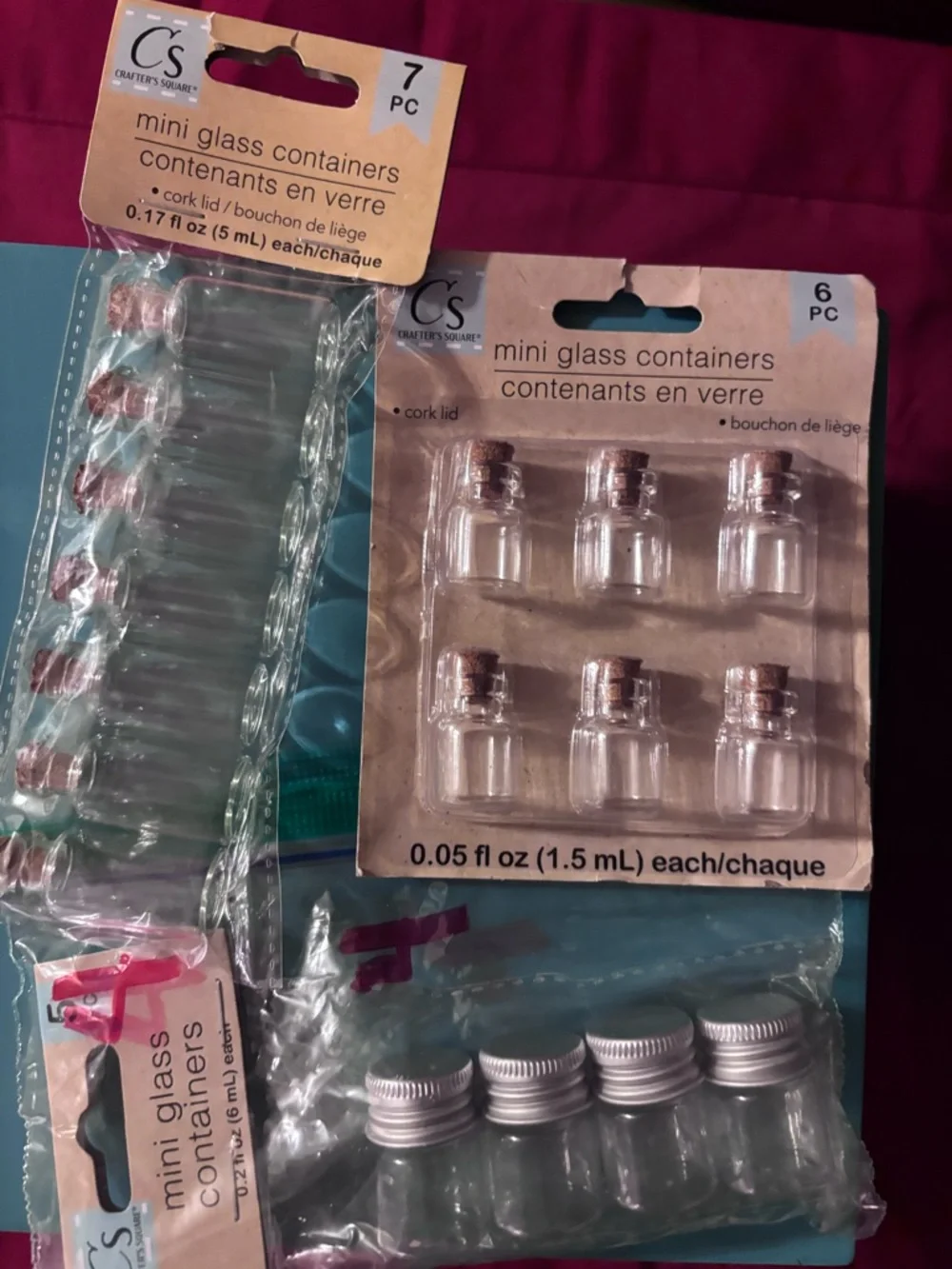 Set of 3 Mini Glass Containers with Cork & Screw on Lids. 2 NWT